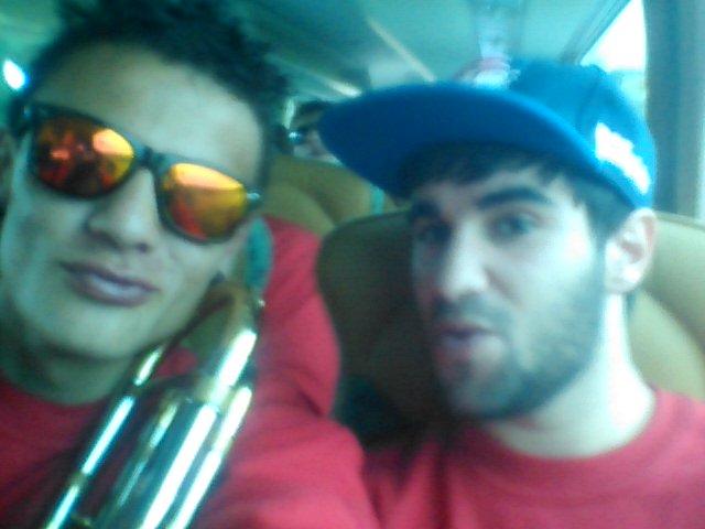 Solfamidas14's tweet photo. Nos vamos para el monte #PocaClase #Sin forzar #TrombonDeOro #SaxoDeOro @JavierSuero14 @Mateo_Sabro http://t.co/dAaTuzsFfp