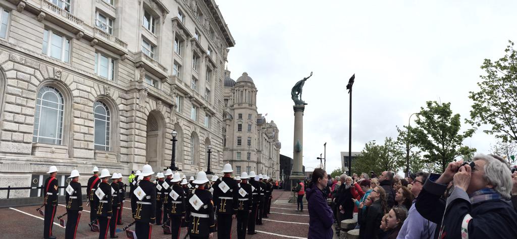 Royal Marines Band Scotland @cunardline #cunardbuilding with 'Amazing Grace' @DanielleLThomas @CultureLPool #3Queens