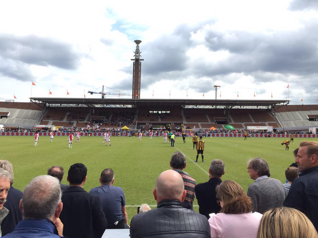 RobWitschge's tweet image. Bij halve finale @AFCAjax - Club Guarani #U19, weinig grote kansen tot nu toe en nog 0-0 #ajagua #Copa15NL ⚽️