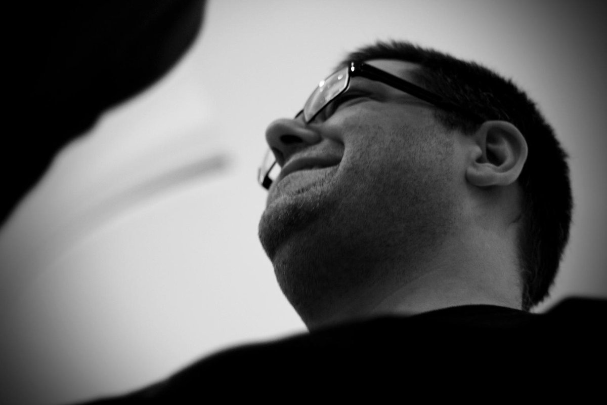 RebeccaFoxo's tweet photo. #ChinCon, featuring @FairlightLion http://t.co/ZHIaatD2X1