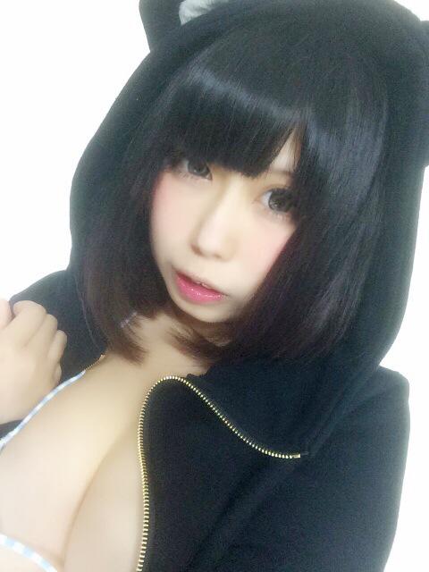 sakuyahime06's tweet photo. 今日はコスプレックスさんの撮影してきましたー！
うしじまいい肉さん(@PredatorRat)の三角ブラとパンツに猫耳パーカー♥︎
掲載楽しみにしててね！動画も見れるのですよ！

#ロー協 （@Lowlegrise_jpn ） http://t.co/NuQvGKicbC