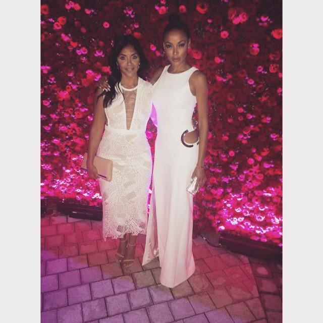 SelitaEbanks's tweet photo. Friends that slay together stay together. Au revoir π«π·πππ½π
πΎ #funtimes #blessed #AlwaysEverβ¦ http://t.co/mEUSogHeEP http://t.co/gR1SkrwgUd