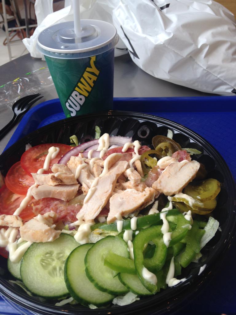 lynn_sheridan's tweet photo. I love @SUBWAY for @SlimmingWorld members-warm chicken salad,low fat Mayo #foodoptimising #healthyeating #slimming http://t.co/gdjLuaZB1a