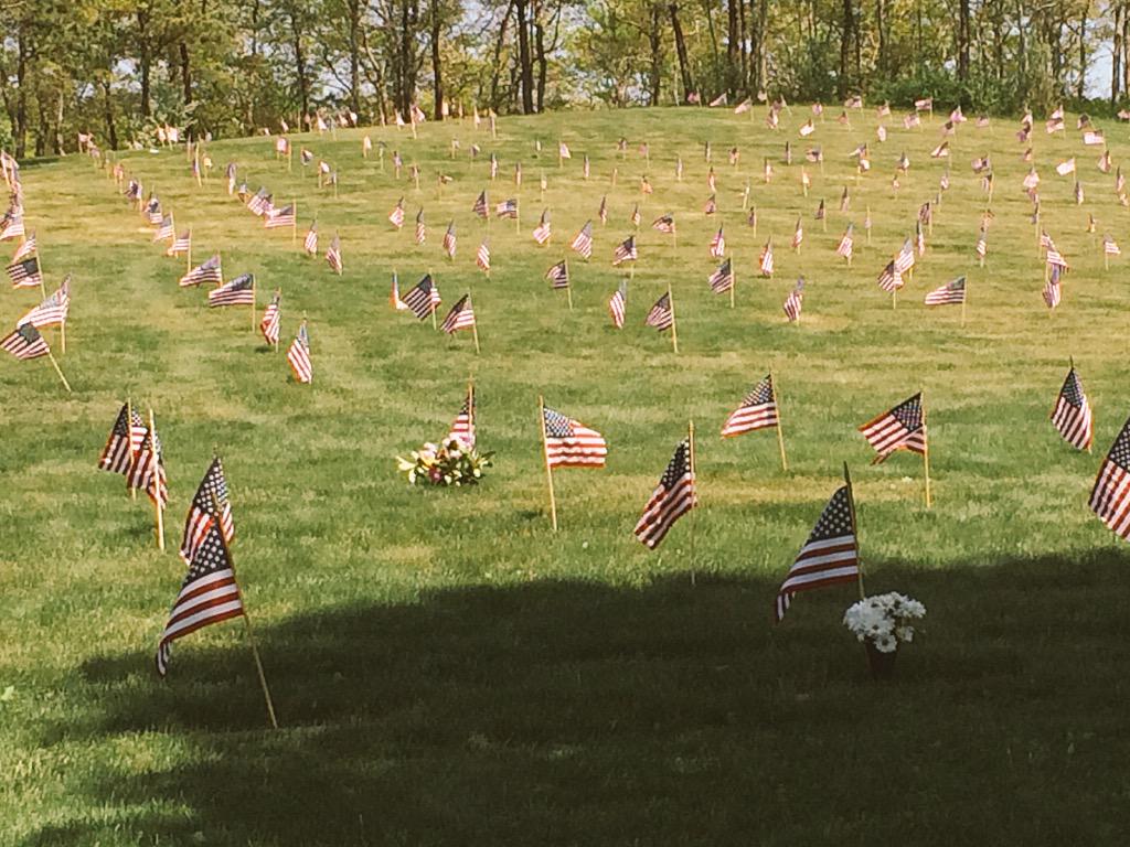 Skillsy75's tweet photo. All gave some. Some gave all. #NeverForget #MemorialDay #Merica http://t.co/LyXKTsLJPy
