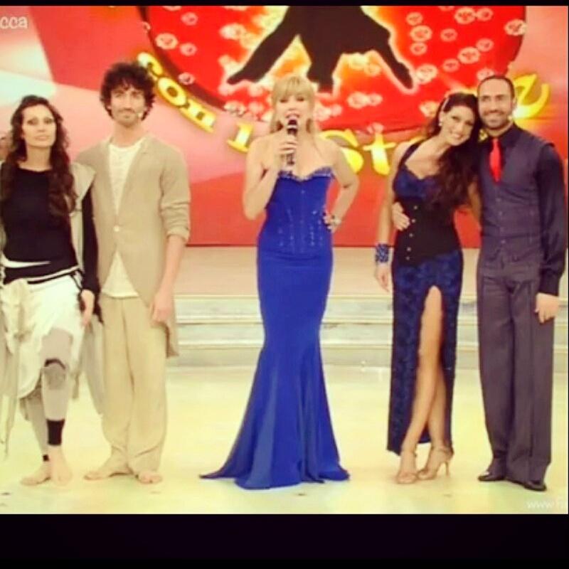 #PRTVBallando10 Votate, votate, votateee💖💗💟 <a href="/milly_carlucci/">Milly Carlucci</a>