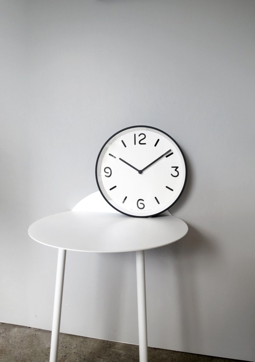 TenThingsStore's tweet image. Embracing simplicity with the Mono Clock bit.ly/1A1c1F6 #wallclock #monochrome #design #homewares