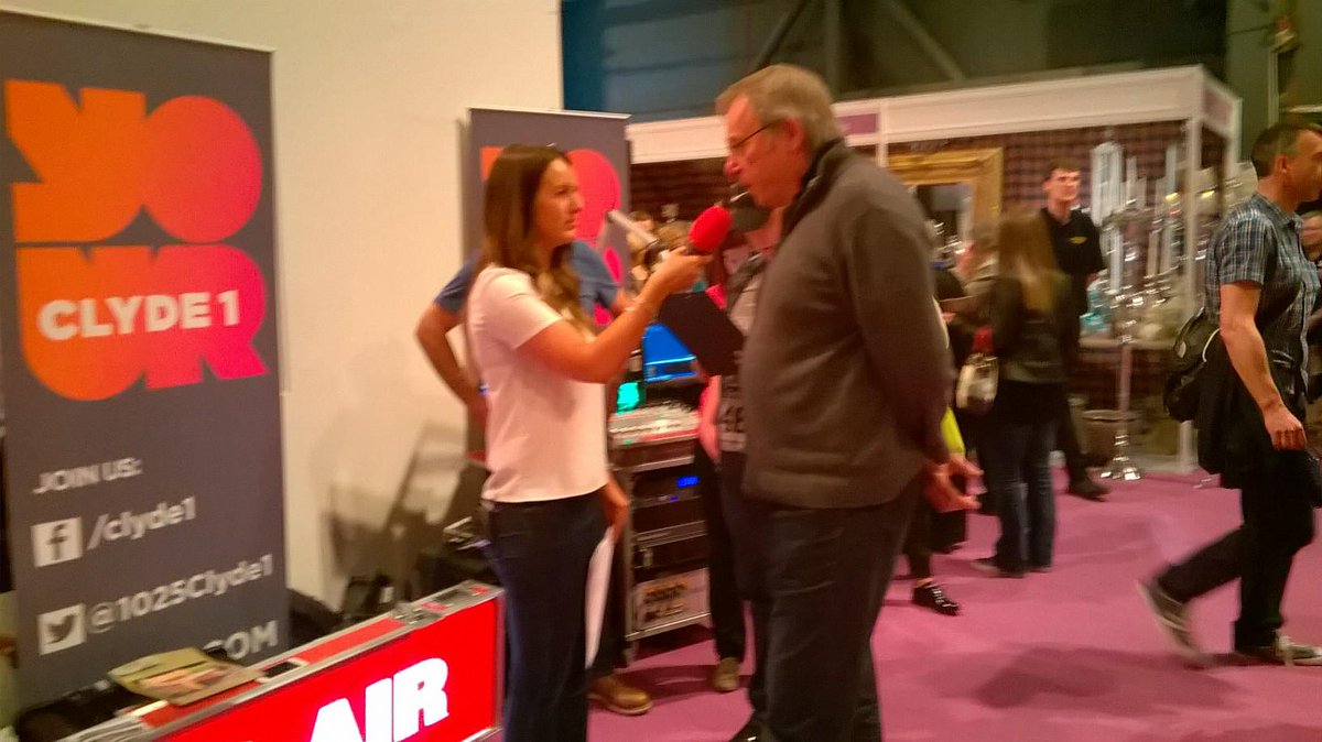 revolvereuse's tweet photo. Talking about #reuse in the garden @GlasgowWood with @1025Clyde1 @KnoxyDiane #IHSS15.  Visit their stand at G525! http://t.co/iLHfZHJuvs