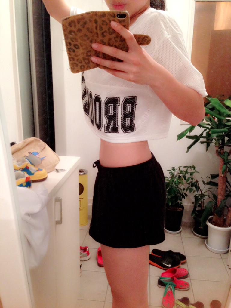 IGtNjMm5xipjiXq's tweet photo. ダイエット頑張る😭😭😭

#だれがいるんですか 

#我氏ともっと絡みたいなって人RT 

#暇です 

#韓国ダイスキ http://t.co/9Q3IFZVw3V