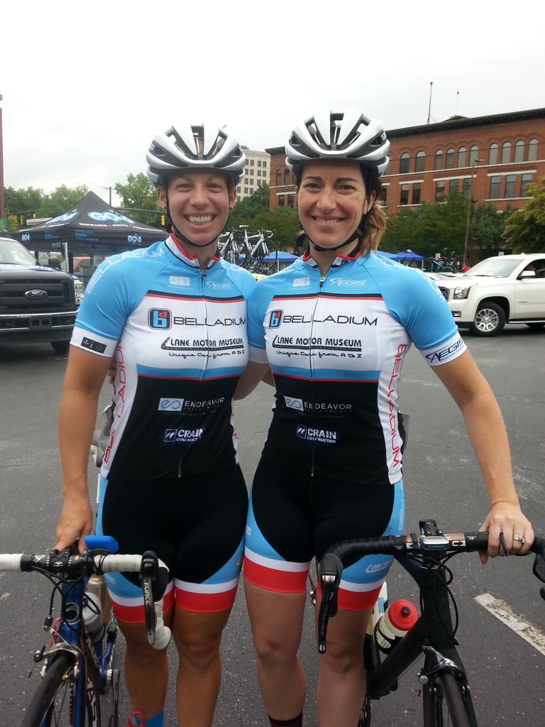 TeamBelladium's tweet photo. #USPro racers @kailinacheson and Cali are ready to go! @usacycling #Chattanooga http://t.co/DvpliQtBRs