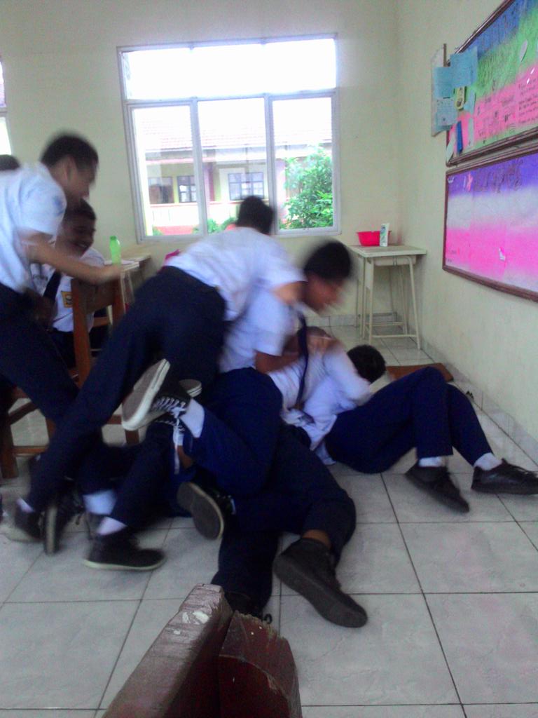 84Dazzle's tweet photo. Today!! New game nih wkwkwk *26R http://t.co/3hJkIVWPrW