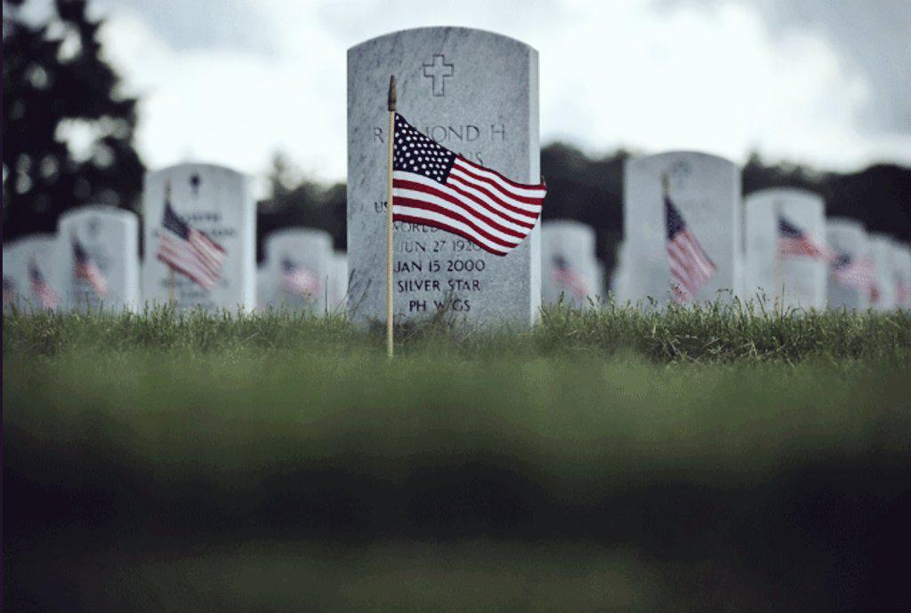 Ben_Freedman's tweet photo. Freedom isn't free. Thank you to all that have given thier lives for this country, you're not forgotten. http://t.co/9tWHY5KV9A