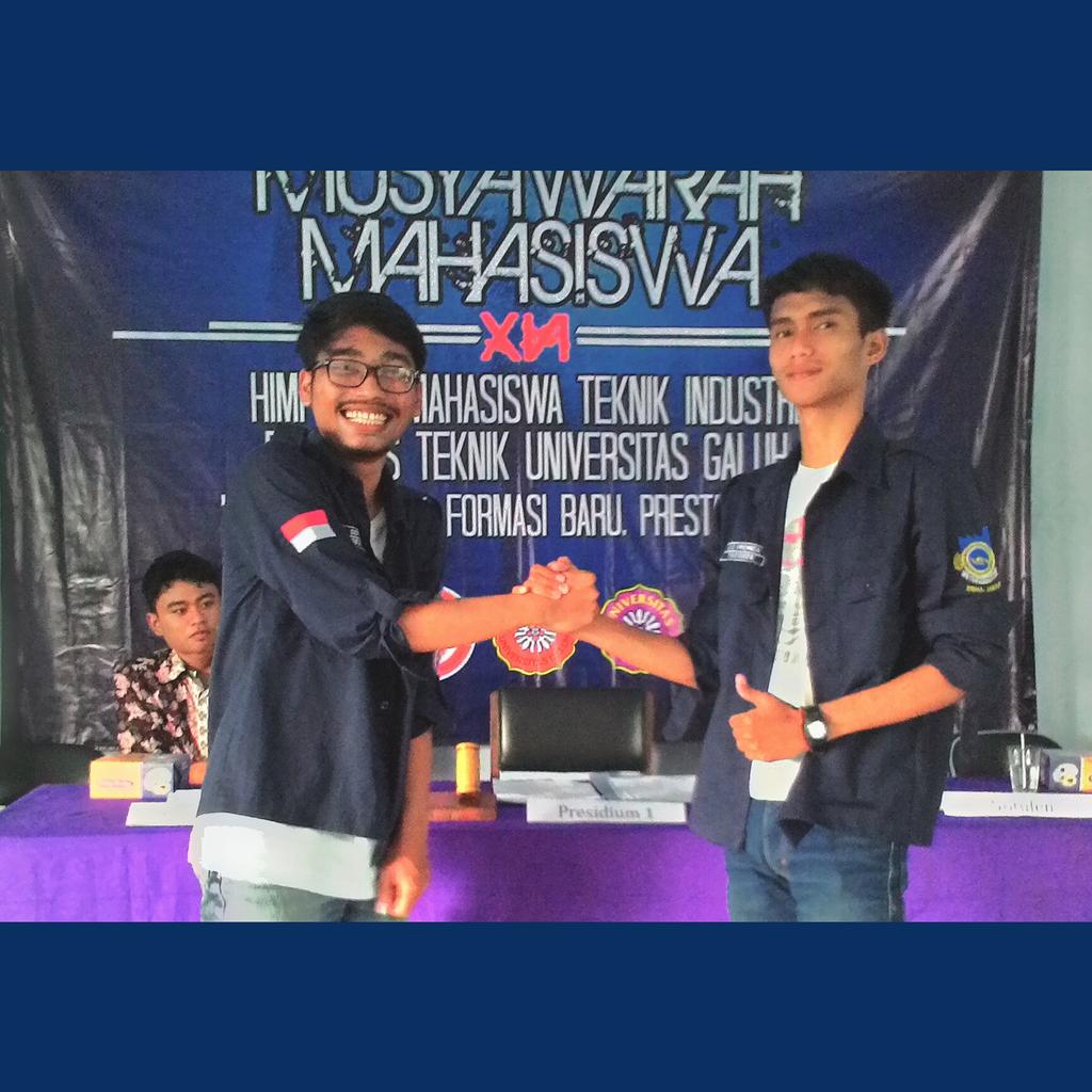 Selamat dan sukses atas terpilihnya Ketua HMTI 2015/2016, @serhalzufrianur ! Semoga lebih baik lagi 🙆