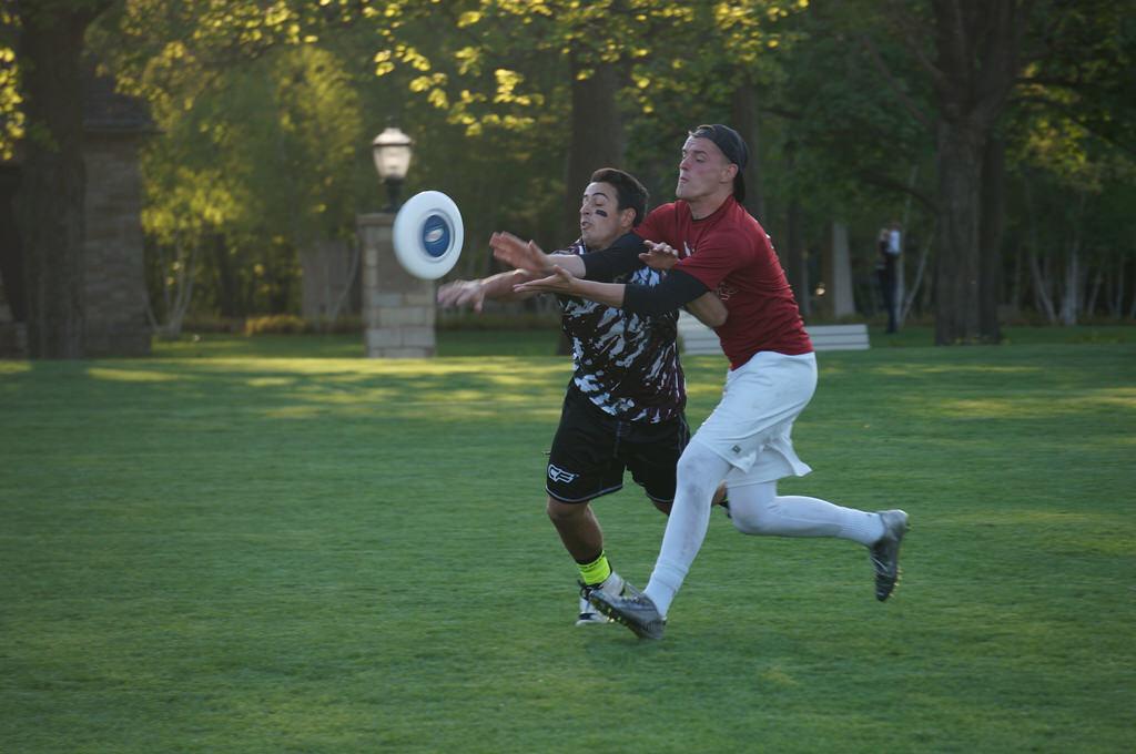 no_skill_will's tweet photo. This is what finals week feels like http://t.co/auHxtTwXIr