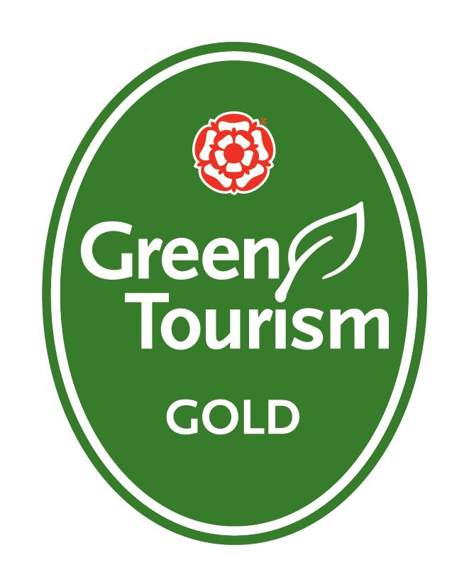 PackridgeFarm's tweet photo. We got Gold @GreenTourismUK first tourism business in @moreRomsey @TestValleyBC such an amazing year for us. http://t.co/b3Mv4gg3U2