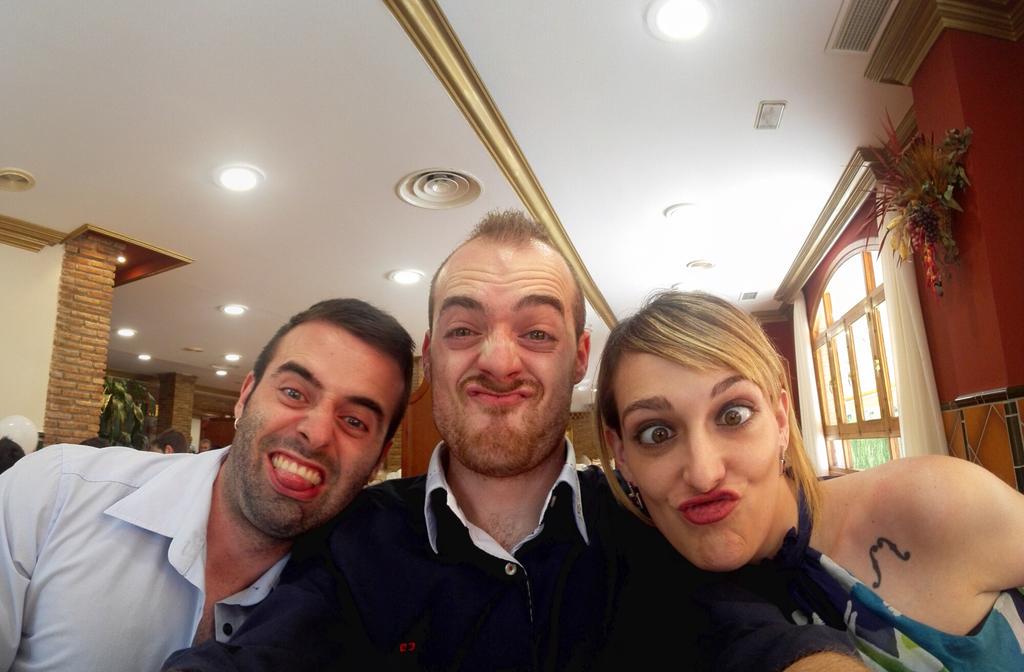 ferpepe88's tweet photo. Todo un exito la comunion granadina! http://t.co/tGeHxlGbxK
