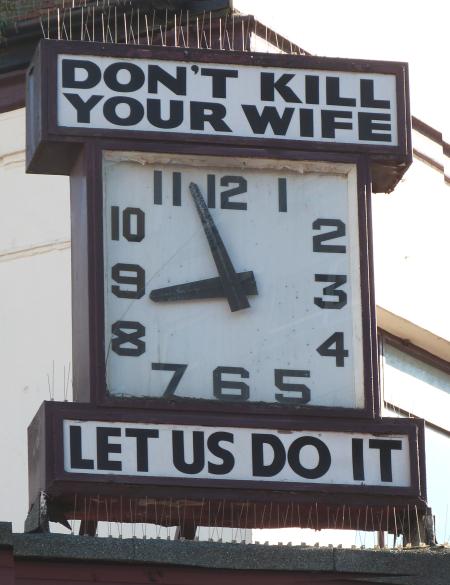 vrpilot's tweet image. Лучше не скажешь. Лондон, Green Street. Фанатам West Ham United посвящается