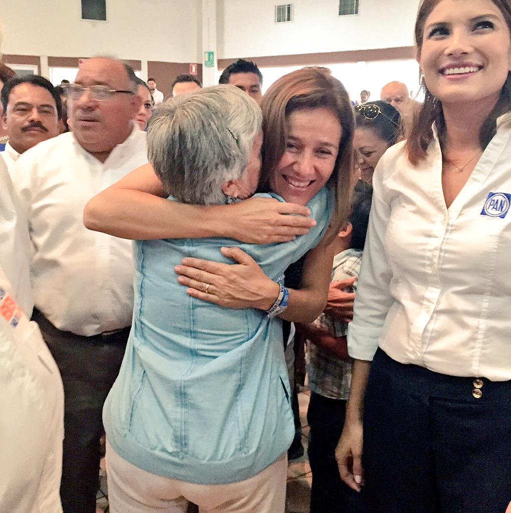 Mzavalagc's tweet photo. Gracias a #Campeche por compartirme sus eventos. #YaSePusoBueno ¡Vamos a ganar! http://t.co/F2QIioeCuy