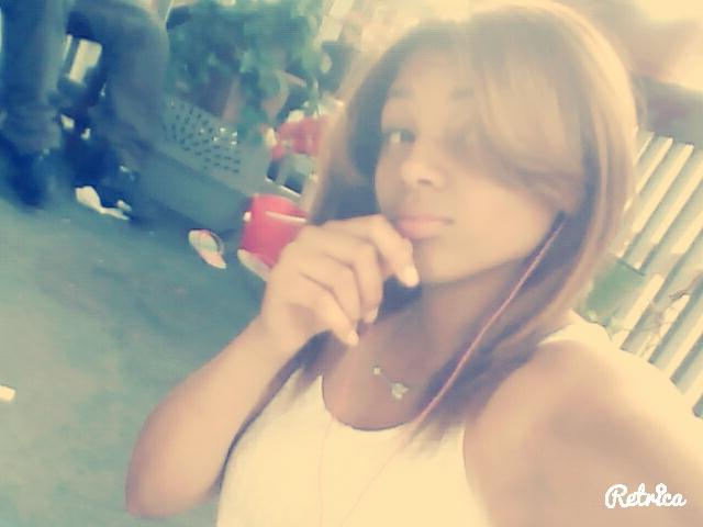 Afro__latina_'s tweet photo. I took your man and I'm not even straight ! 😘😍😘😍😘 http://t.co/OxNAosLEGC