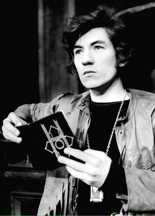 Happy birthday Sir Ian McKellen. \"Acting is no longer about lying. It\s now about revealing the truth.\" 