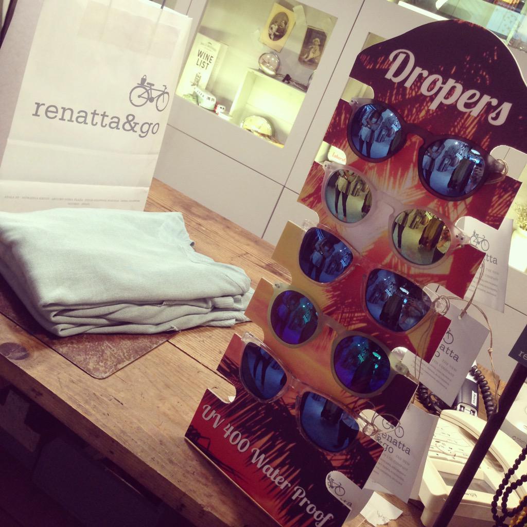 renattandgo's tweet photo. ¡Gafas de sol también en las tiendas! 😎 @DropersCompany #Dropers http://t.co/ru06aSoS8o