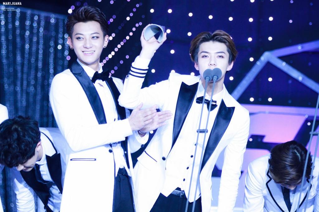 marijuana_xo's tweet photo. [ #TAOHUN ] BY MARIJUANA_XO #4 
http://t.co/btFh4b6FxO http://t.co/iY9RSoDtu9
