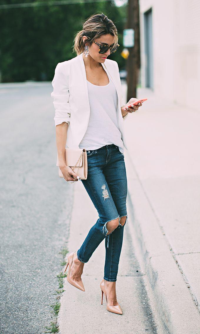 Moda__Adicta's tweet photo. Cómo me gustan los looks con jeans y taconazos!! #moda #estilo #tendencias http://t.co/pqTE5cFutg