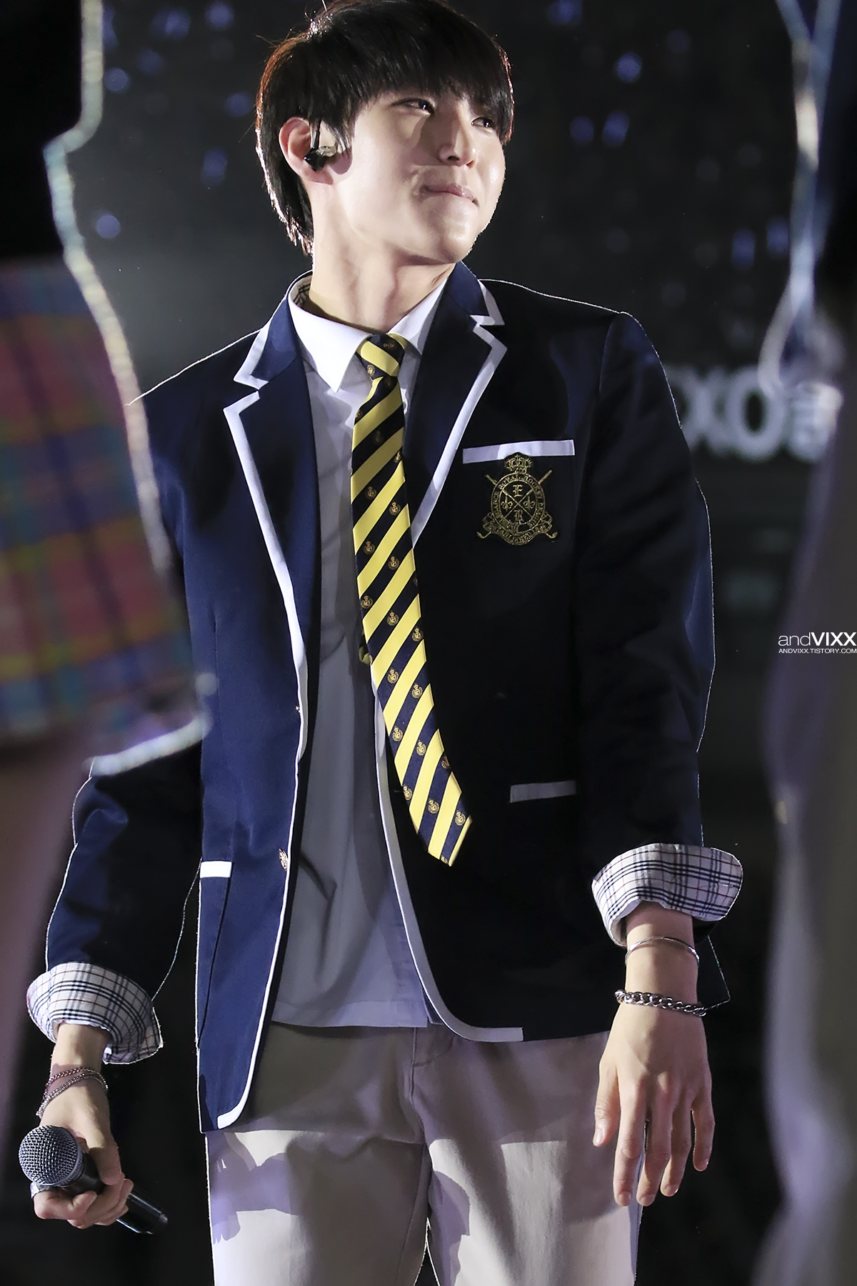 CF2xL6LVIAAlMne.png:large