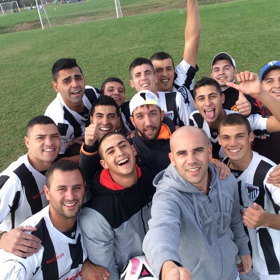 Y llegó...
Primera victoria de la crema en la <a href="/Ligamvdmas/">Liga MVD+</a> tras empatar en el debut...
1a0 vs C.s.r #VamosPorMas #sisi