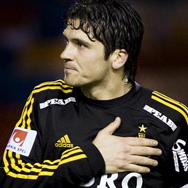 fotbollsstation's tweet photo. Nästa gäst som droppar in till studion imorgon i Kista och poddar med oss är @BojanDjordjic7 #BOOOOM #jointhemovement http://t.co/jYE5OuiJmB