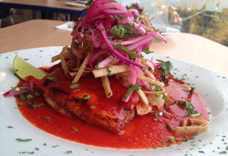 Mariscos El Maviri tweet media