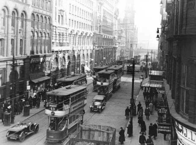 GrimManchester's tweet photo. 1899, John Turner was sentenced to death for a stabbing on Oxford St, but never saw the gallows. Why? #grimmanchester http://t.co/SyiMzg6kPy