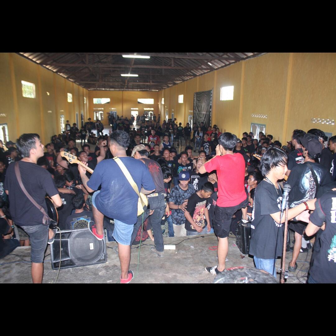 TEARS OF BLOOD tweet media