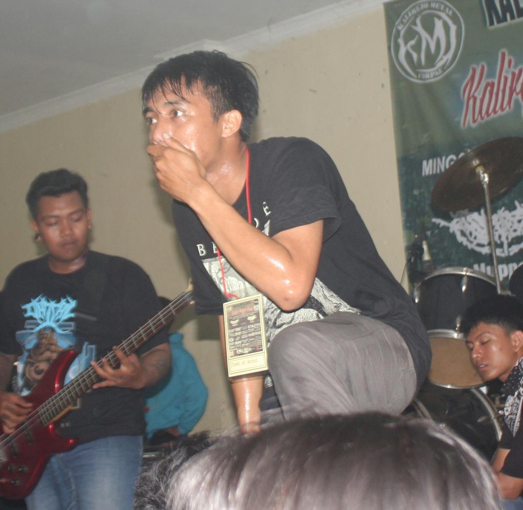 TEARS OF BLOOD tweet media