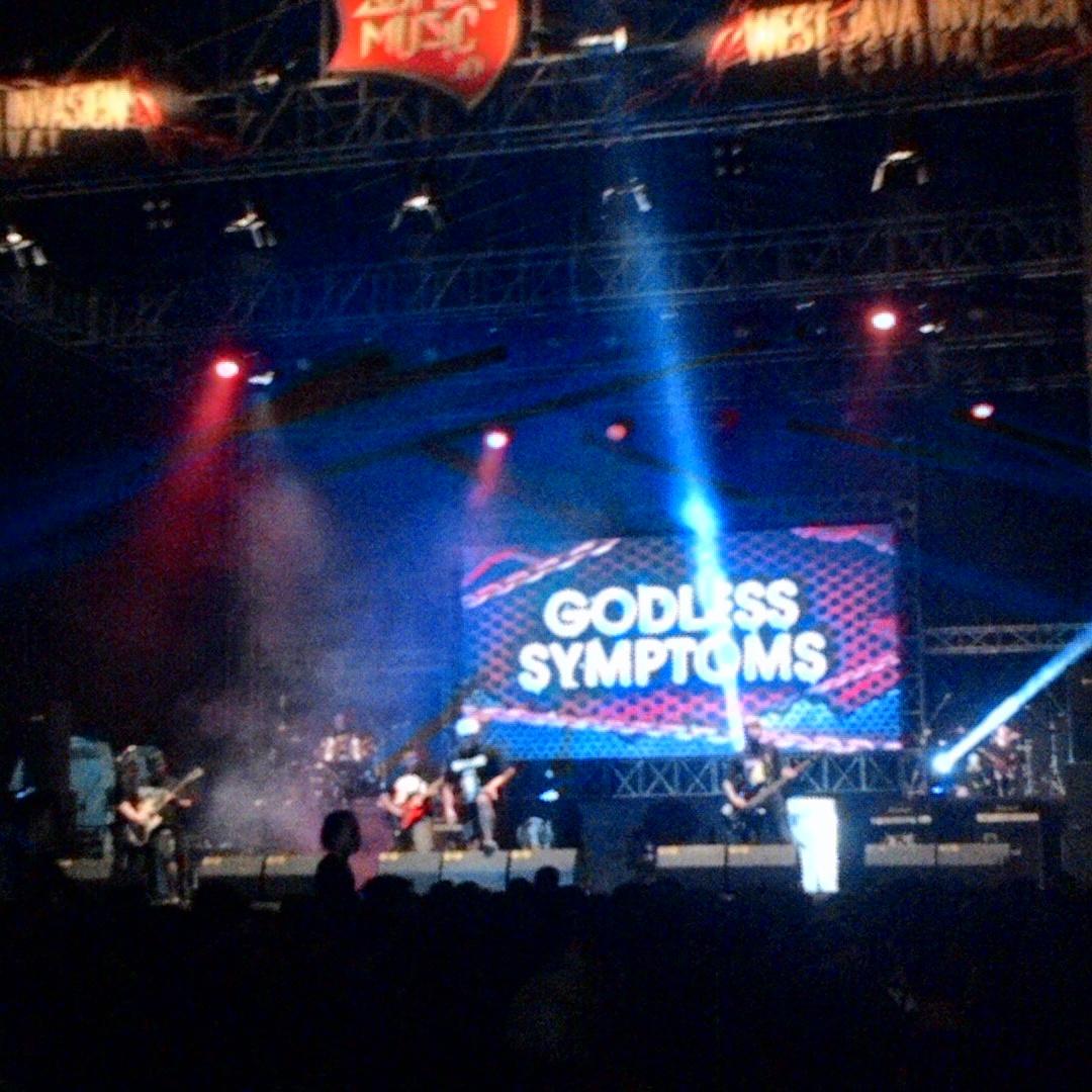 Edankeun euy <a href="/godlesssymptoms/">IG: @godlesssymptoms</a> <a href="/hellprint/">HELLPRINT FESTIVAL</a>