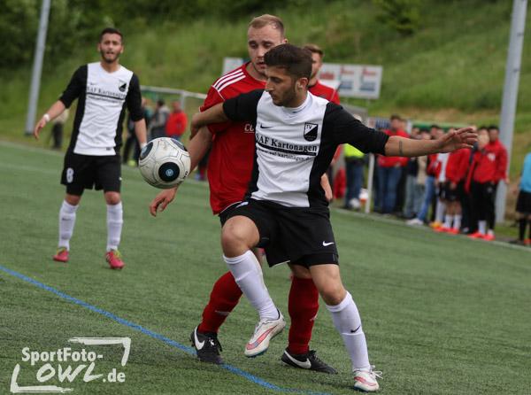 bbueschenfeld's tweet photo. TuRa Löhne entscheidet Spitzenspiel der Kreisliga A Herford mit 3:1 für sich. http://t.co/6d48Wjwdzy http://t.co/OabS1YZN8Y