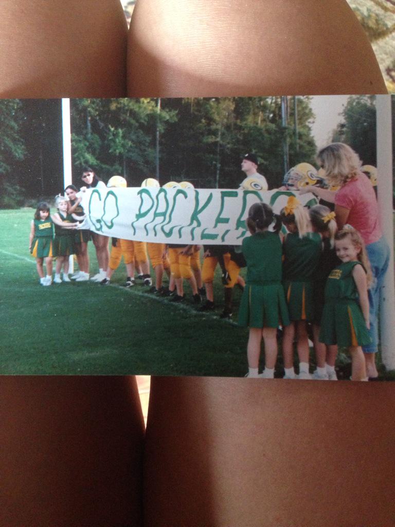 jen_hoffstatter's tweet image. Even little Jenna was always ready for a photo shoot. #BottomRight