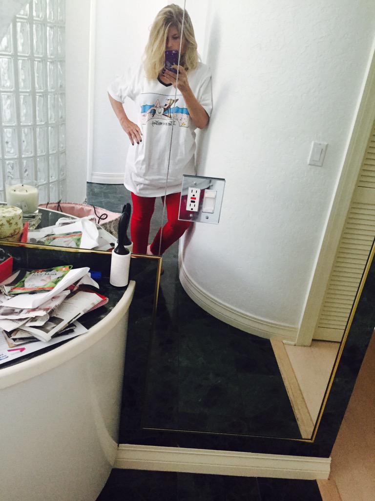 kirstiealley's tweet photo. Lol..just realized I was Laying in bed in @DianeGilman jeans tweeting you and watching movies !!!! http://t.co/QrePHeODpX