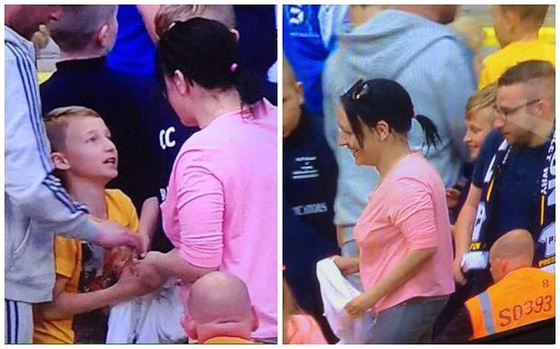 IndoSport's tweet photo. Video: Adult woman appears to steal Jermaine Beckford's shirt from small child http://t.co/FgUOOAciBB http://t.co/hFufpMfpLE