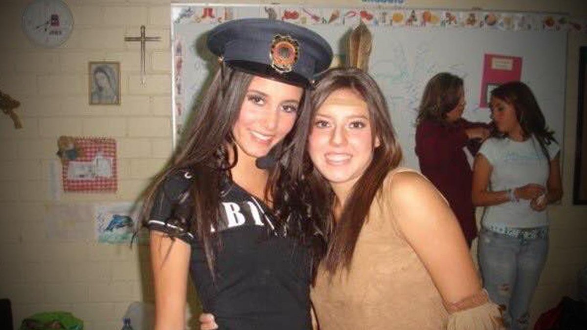 telehit_musica's tweet image. ¡Que hermosa! @barbaraig cuando tenía 16 años y estudiaba en la preparatoria #RetoBécalos RT
