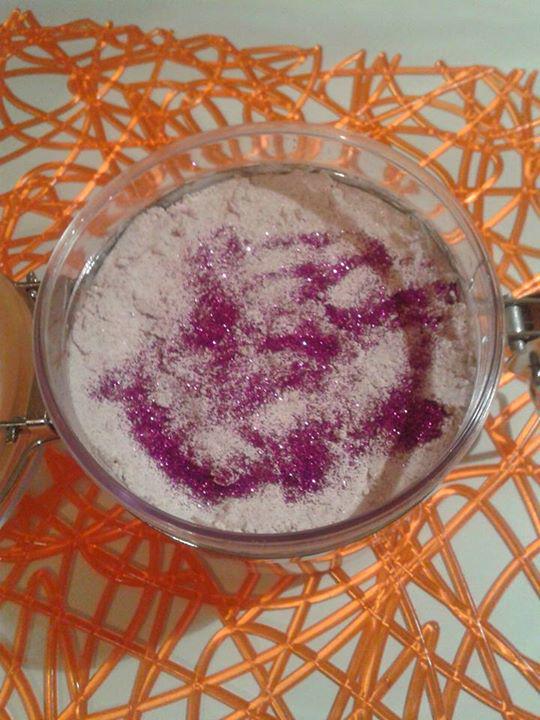 biocosmesi73's tweet photo. Polvere alla Lavanda per bagno terapeutico #spignatto #ricettecosmetiche #amidodiriso #argillabianca #curadelcorpo http://t.co/c6KCVW9QT6