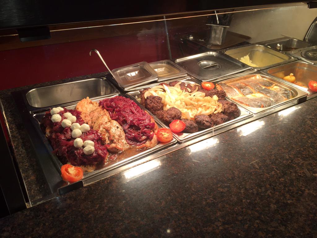 TaraHotel's tweet photo. Our wonderful Carvery treats today.Fine, freshly prepared local cuisine every day. Text Hotel Tara Killybegs to 51500 http://t.co/S1slVzvlGA