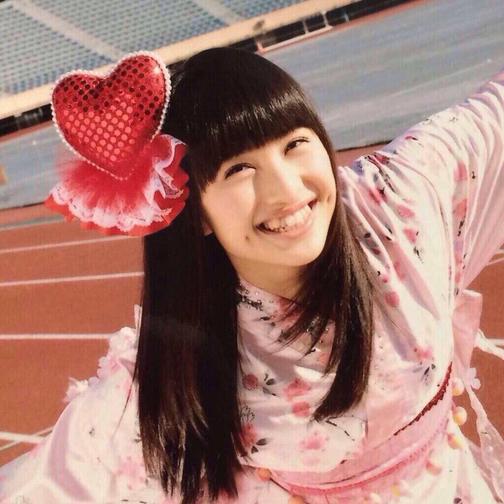 ranaclo_deco's tweet photo. もうすぐですが
夏菜子ちゃんの誕生日まで712RT目指す！
皆様 ご協力よろしくお願いします😊❤

#モノノフRT
#夏菜子推しRT
#モノノフさんともっと仲良くなりたい
#RTしたモノノフさんフォローする http://t.co/fsrP339UYP