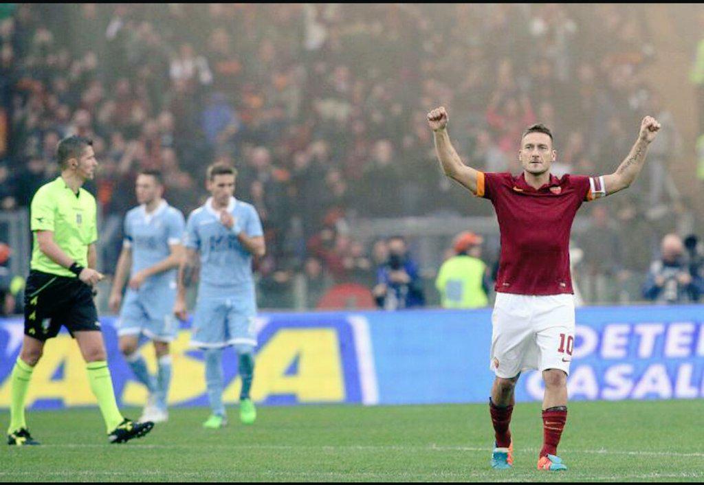Kekkolombo's tweet photo. Voglio vederti anche stasera cosí!! #ErPupone http://t.co/y97N9fm8Fq