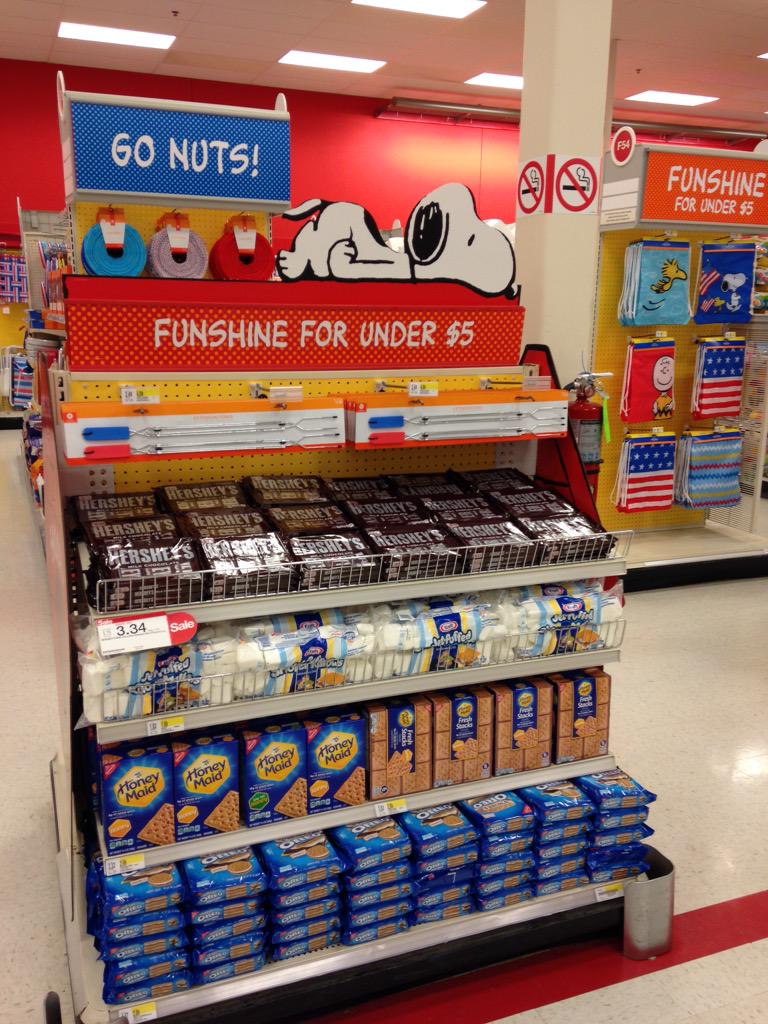 ajbo11's tweet photo. #Smores &amp; #Sunscreen #R400MemorialDayStyle @eglotch http://t.co/VwLmREWR64