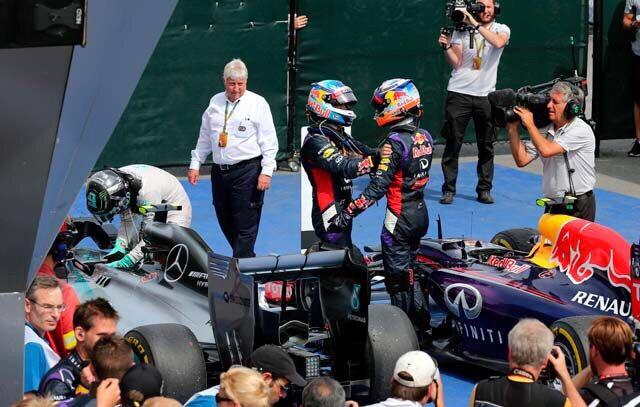 andersonlaura12's tweet photo. Sebastian Vettel & Daniel Ricciardo #Canada2014 #F1 http://t.co/ti8ncMD5Tx