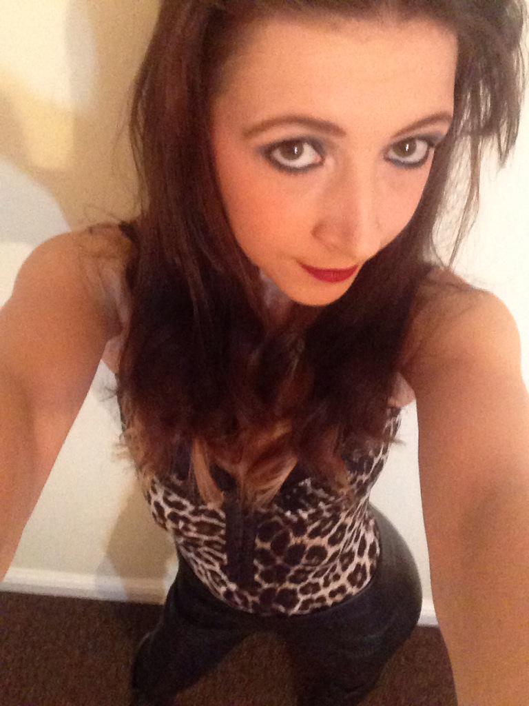 Mimi_Charm's tweet image. I'm off to see toto tonight ;) x