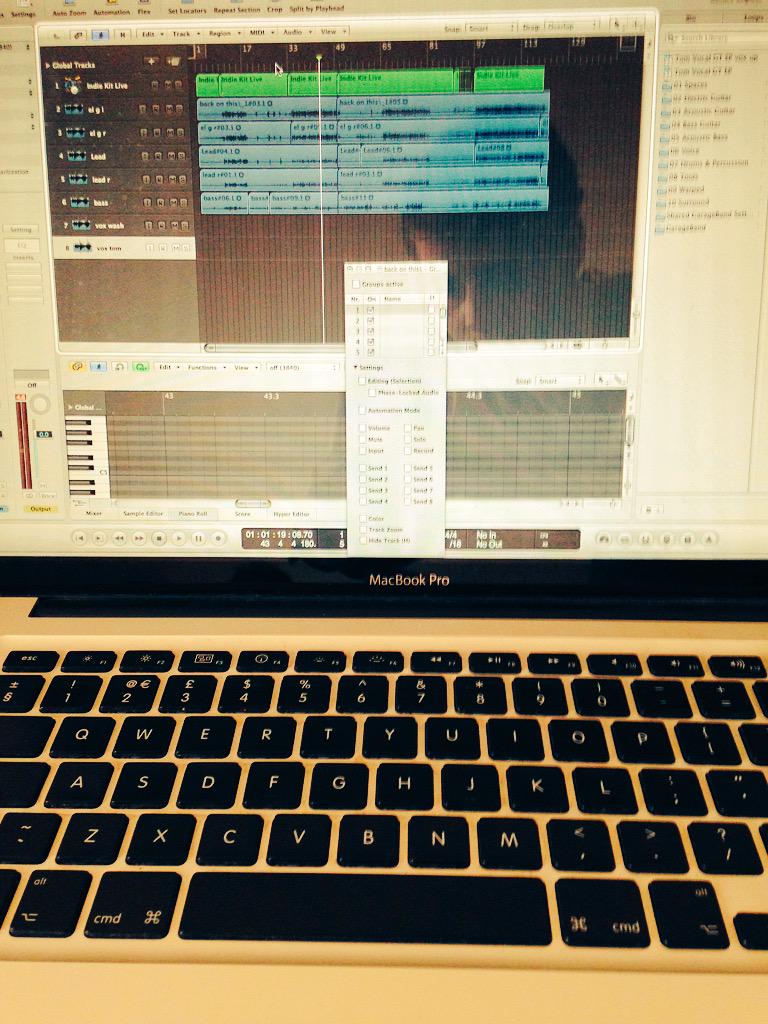 GingerTomBand's tweet photo. Writing session going well so far! We have a song we think you're going to love! #GTEP2 http://t.co/7Drx0ev0LG