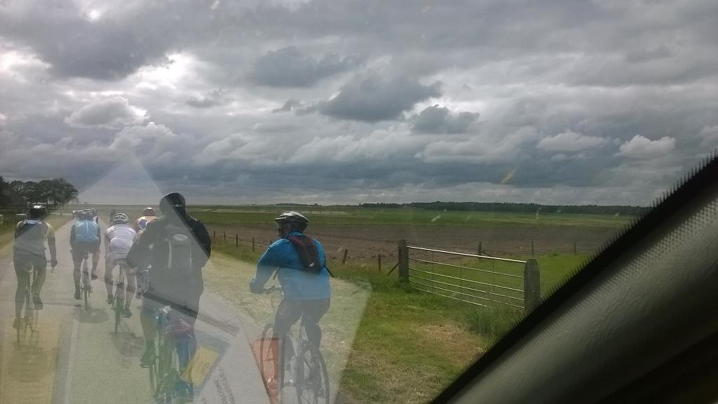 kfrmr5's tweet photo. Vandaag #11steden gedaan voor @meindertfiets samen met #Durk #Gerard en @loopfiets1 #topdag http://t.co/VImBOCxqGg