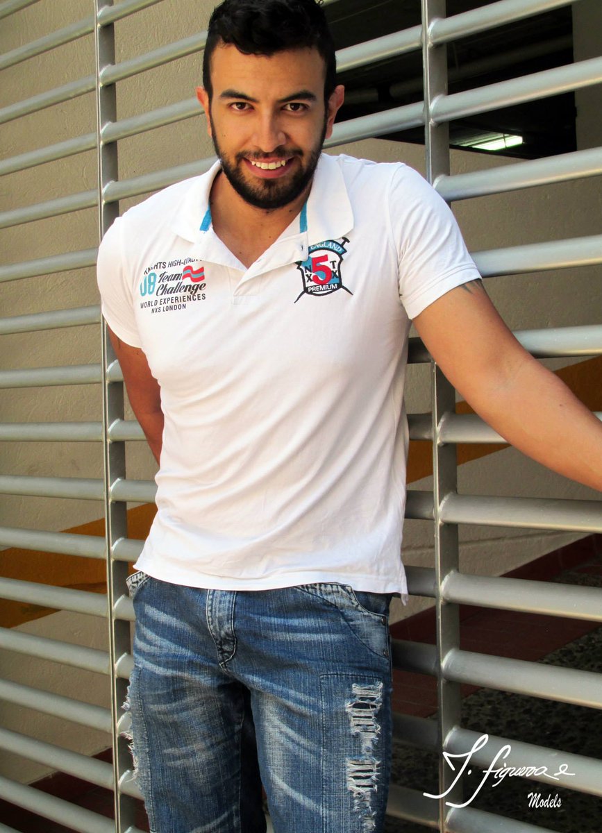 Alejo_Model89 tweet picture