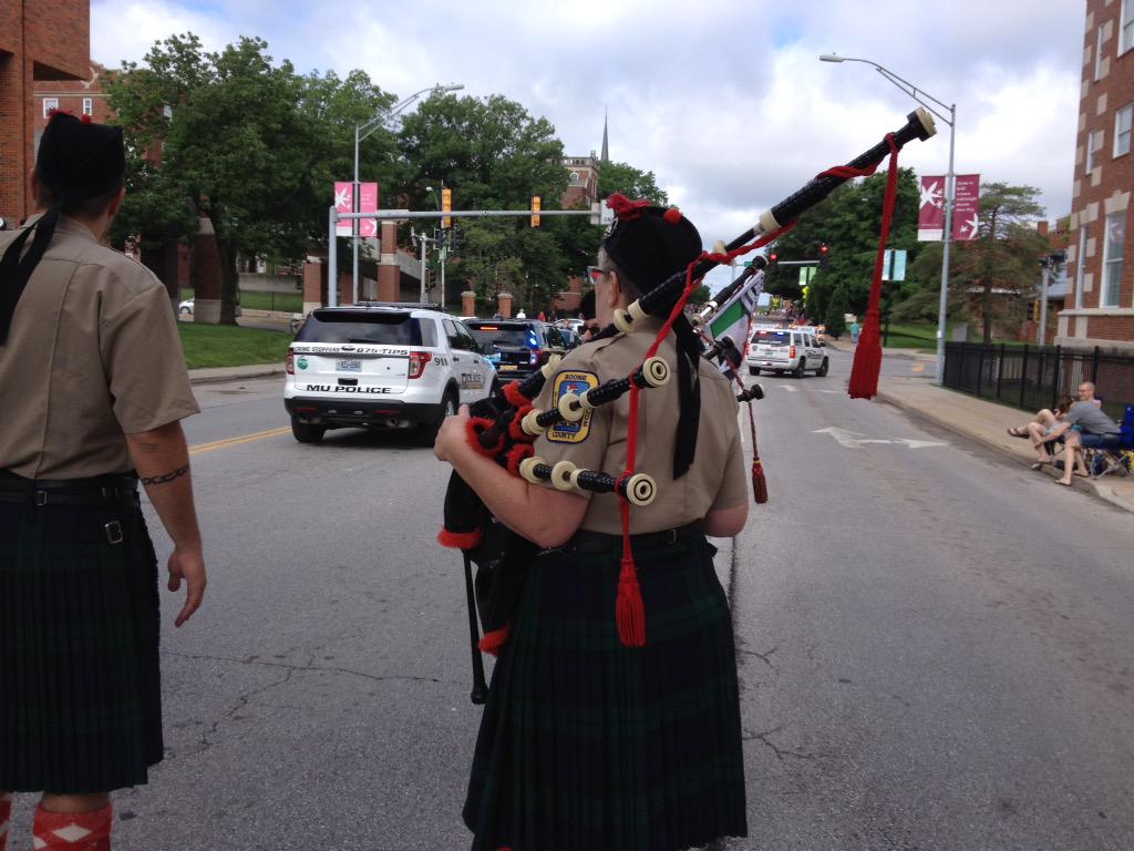 KOMUnews's tweet photo. RT @lukeslabaugh Memorial Day parade about to start in downtown Columbia. http://t.co/CIq6N6cYs0